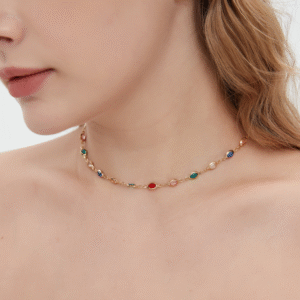 COLORFUL VINTAGE NECKLACE